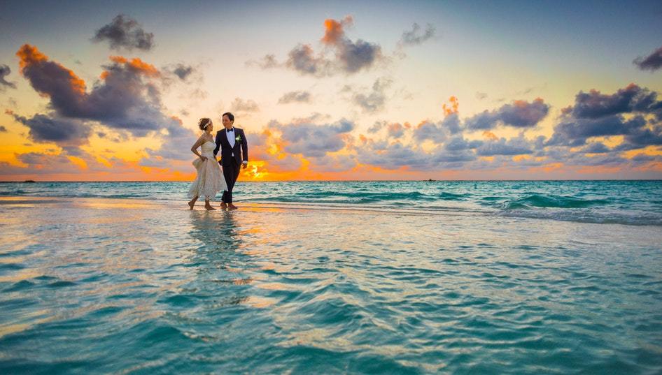 Easy Ways To Save For Your Honeymoon